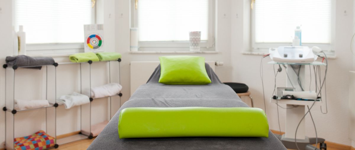 Räumlichkeiten der Praxis für Schmerz- und Physiotherapie Mirjam Breuer in Mötzingen Räumlichkeiten der Praxis für Schmerz- und Physiotherapie Mirjam Breuer in Mötzingen